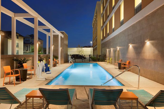Imagen de la piscina del Hotel Home2 Suites By Hilton Houston Energy Corridor. Foto 20