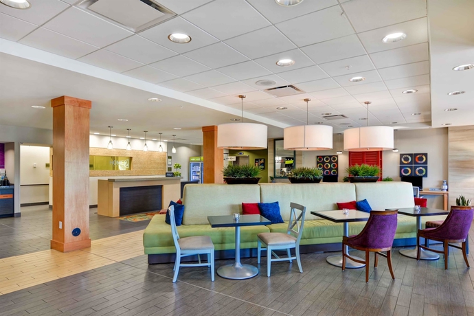 Imagen de los interiores del Hotel Home2 Suites By Hilton Idaho Falls. Foto 14