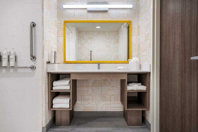 Imagen de la habitación del Hotel Home2 Suites By Hilton Indianapolis North At Intech Park. Foto 25