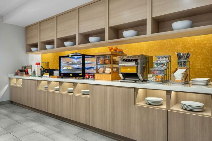 Imagen del bar/restaurante del Hotel Home2 Suites By Hilton Indianapolis North At Intech Park. Foto 15
