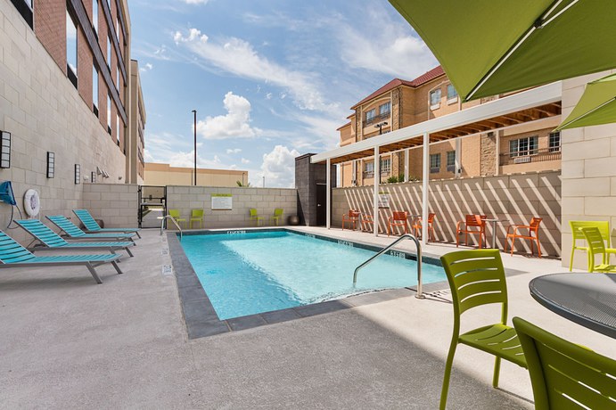 Imagen de la piscina del Hotel Home2 Suites By Hilton Irving / Dfw Airport North. Foto 20