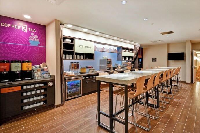 Imagen del bar/restaurante del Hotel Home2 Suites By Hilton Jacksonville Downtown. Foto 1