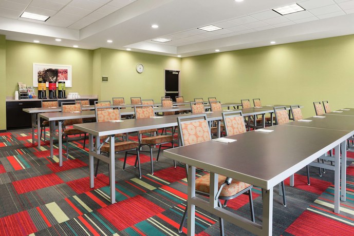 Imagen del bar/restaurante del Hotel Home2 Suites By Hilton Knoxville West. Foto 3