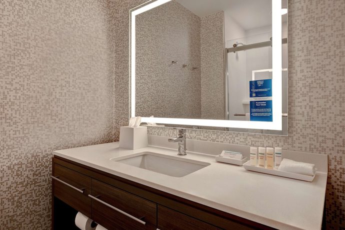 Imagen de la habitación del Hotel Home2 Suites By Hilton Lincolnshire Chicago. Foto 11