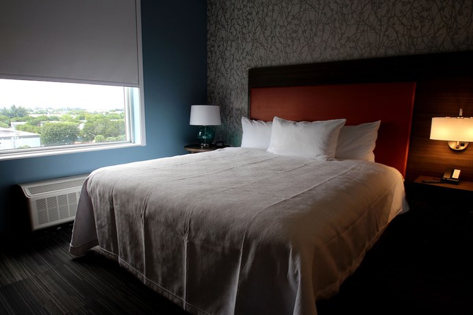 Imagen de la habitación del Hotel Home2 Suites By Hilton Miami Doral West Airport. Foto 4