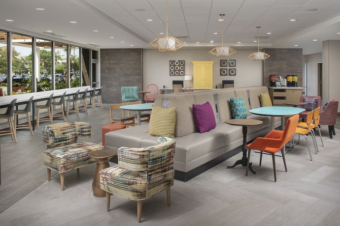 Imagen de los interiores del Hotel Home2 Suites By Hilton Miami Doral West Airport. Foto 20