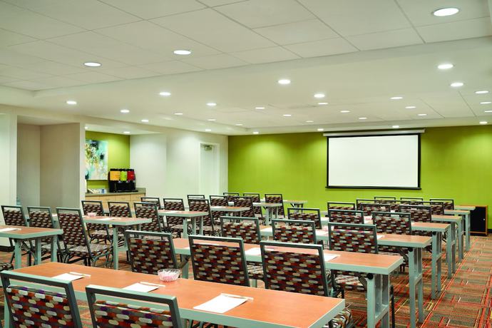 Imagen de los interiores del Hotel Home2 Suites By Hilton Middletown. Foto 16