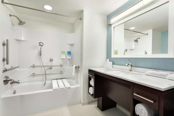 Imagen de la habitación del Hotel Home2 Suites By Hilton Middletown. Foto 11
