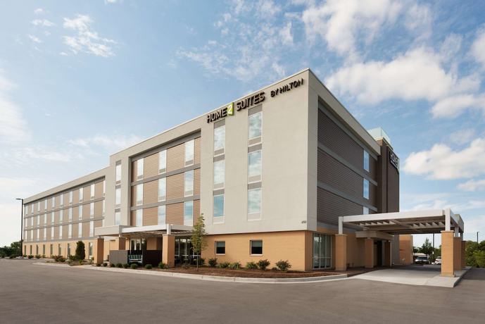 Imagen general del Hotel Home2 Suites By Hilton Milwaukee Brookfield. Foto 1