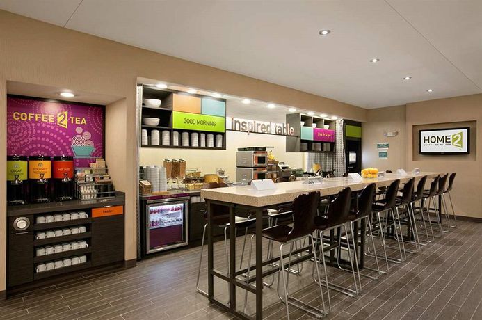 Imagen del bar/restaurante del Hotel Home2 Suites By Hilton Nashville-airport. Foto 3