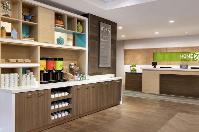 Imagen de los interiores del Hotel Home2 Suites By Hilton New Brunswick, Nj. Foto 19
