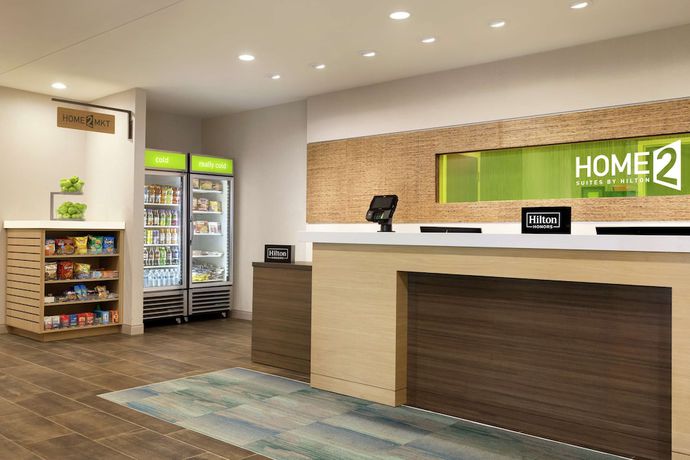 Imagen de los interiores del Hotel Home2 Suites By Hilton New Brunswick, Nj. Foto 20