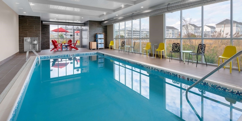Imagen de la piscina del Hotel Home2 Suites By Hilton Ocean City - Bayside, Md. Foto 19