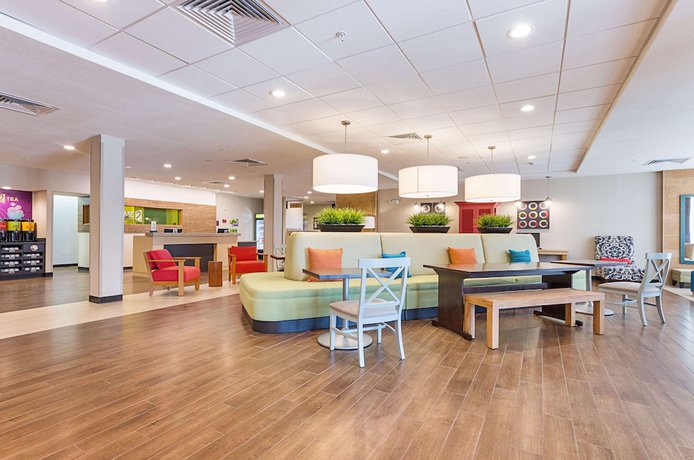 Imagen de los interiores del Hotel Home2 Suites By Hilton Oklahoma City Yukon. Foto 17