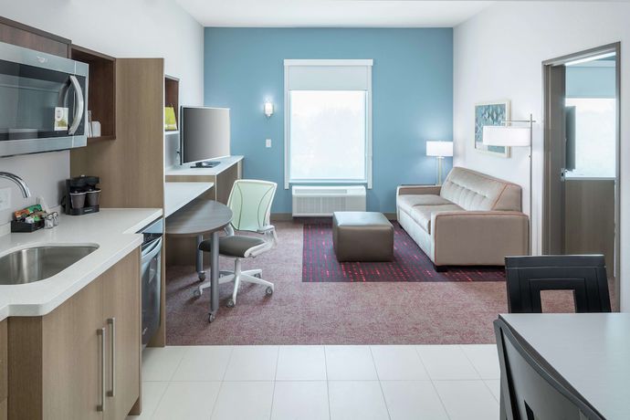 Imagen de la habitación del Hotel Home2 Suites By Hilton Orlando Airport. Foto 6