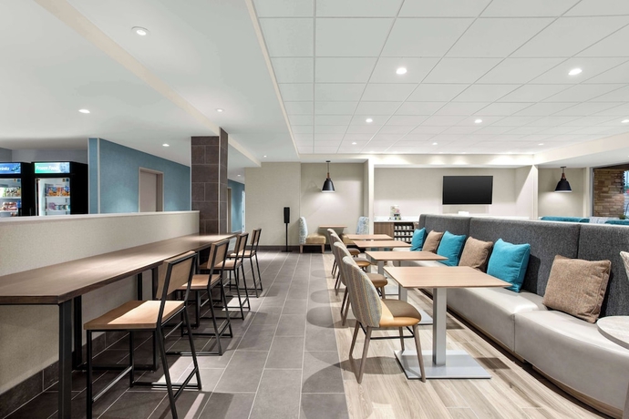 Imagen de los interiores del Hotel Home2 Suites By Hilton Owatonna. Foto 18