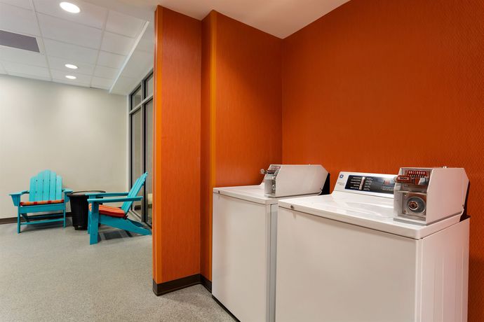 Imagen de los interiores del Hotel Home2 Suites By Hilton Pittsburgh Cranberry. Foto 13