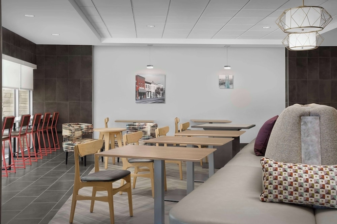 Imagen de los interiores del Hotel Home2 Suites By Hilton Poughkeepsie. Foto 15