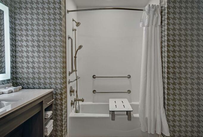 Imagen de la habitación del Hotel Home2 Suites By Hilton Raleigh North I-540. Foto 31