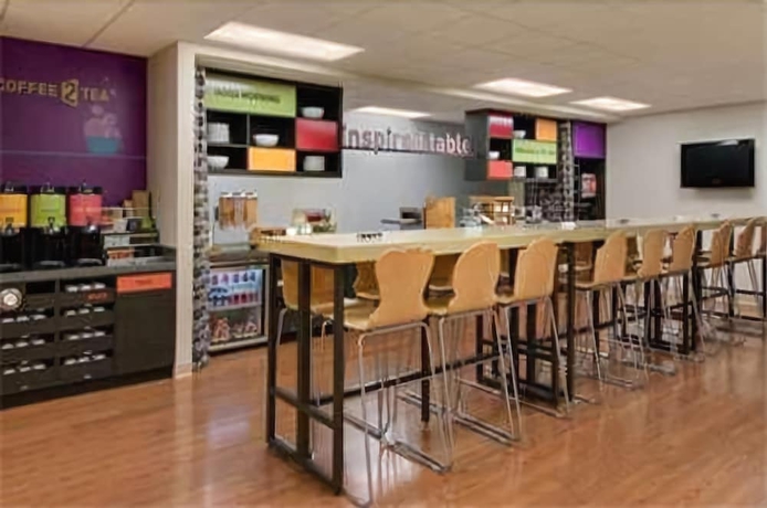 Imagen del bar/restaurante del Hotel Home2 Suites By Hilton Salt Lake City/west Valley City, Ut. Foto 2