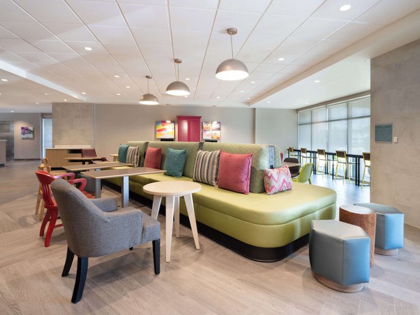 Imagen de los interiores del Hotel Home2 Suites By Hilton Santa Rosa Beach. Foto 16