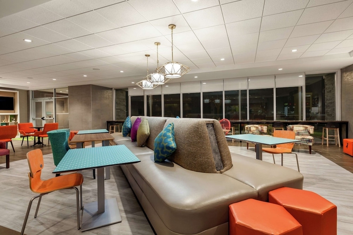 Imagen de los interiores del Hotel Home2 Suites By Hilton Sarasota Bradenton Airport. Foto 18