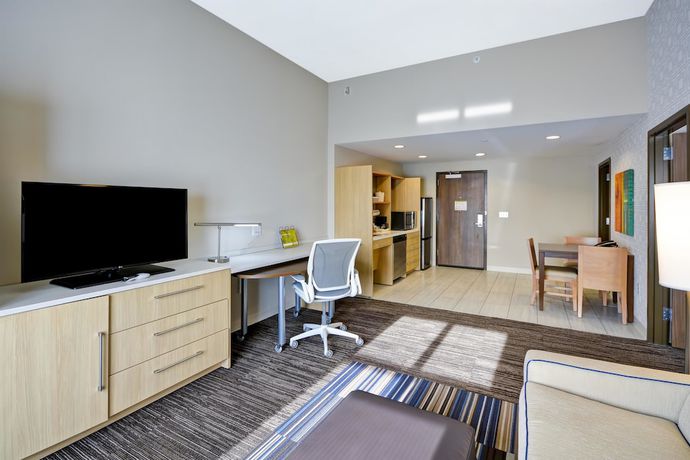 Imagen de la habitación del Hotel Home2 Suites By Hilton St. Simon's Island. Foto 9