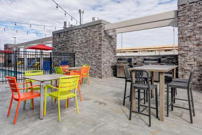 Imagen general del Hotel Home2 Suites By Hilton Tulsa Airport. Foto 7