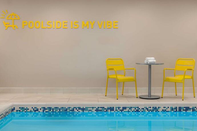 Imagen de la piscina del Hotel Home2 Suites By Hilton Virginia Beach Princess Anne. Foto 34