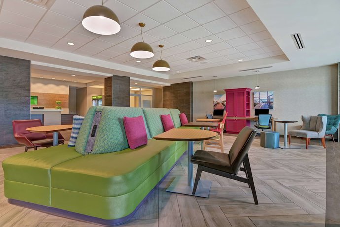 Imagen de los interiores del Hotel Home2 Suites By Hilton West Palm Beach Airport, Fl. Foto 17