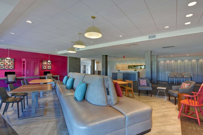 Imagen de los interiores del Hotel Home2 Suites By Hilton Williston Burlington, Vt. Foto 18