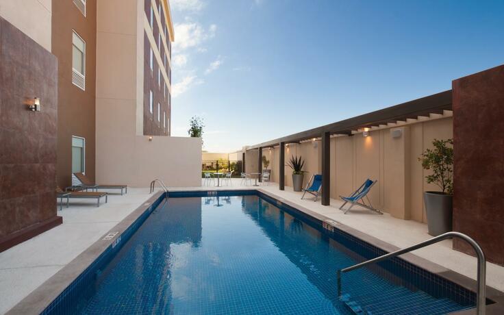Imagen de la piscina del Hotel Home2 Suites By Hilton Winter Garden, Winter Garden . Foto 34