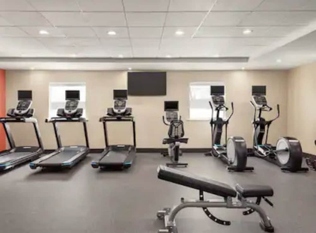 Imagen de los interiores del Hotel Home2 Suites By Hilton Woodbridge Potomac Mills. Foto 16