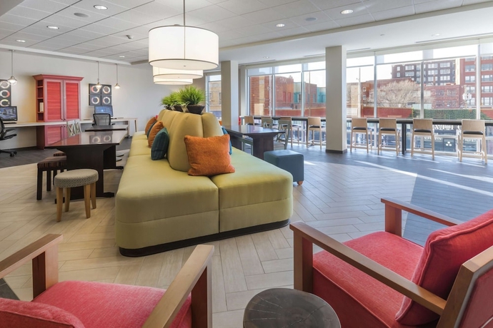 Imagen de los interiores del Hotel Home2 Suites Kansas City Downtown. Foto 13