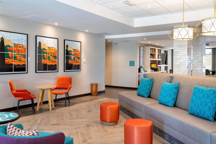 Imagen de los interiores del Hotel Home2 Suites Lake Havasu City, Az. Foto 13