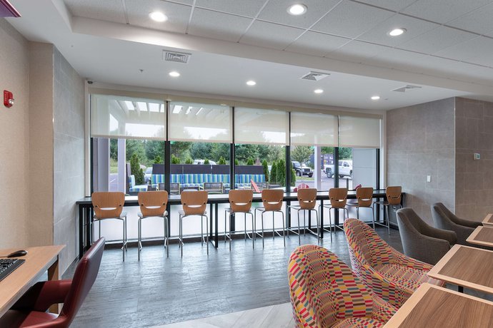 Imagen de los interiores del Hotel Home2 Suites Raynham/Taunton, MA. Foto 14