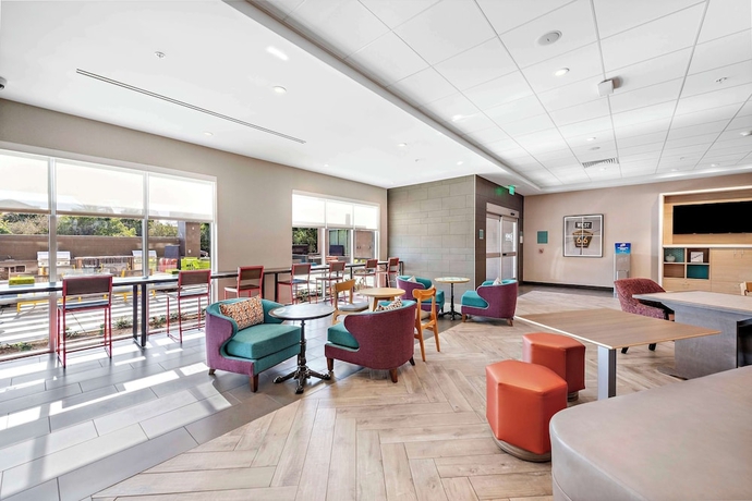 Imagen de los interiores del Hotel Home2 Suites San Bernardino, Ca. Foto 17