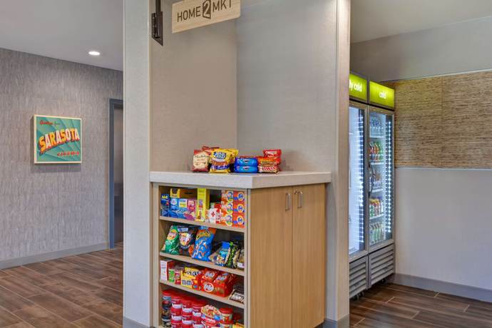 Imagen de los interiores del Hotel Home2 Suites Sarasota I-75 Bee Ridge, Fl. Foto 18