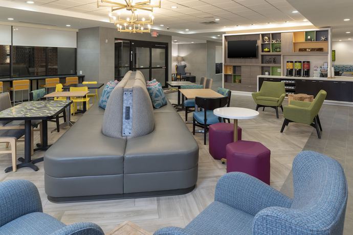 Imagen de los interiores del Hotel Home2 Suites by Hilton Alameda Oakland Airport. Foto 19