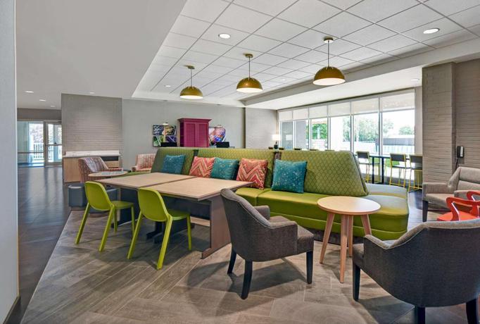 Imagen de los interiores del Hotel Home2 Suites by Hilton Atlanta Airport North. Foto 9