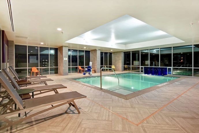 Imagen de la piscina del Hotel Home2 Suites by Hilton Atlanta Marietta. Foto 20