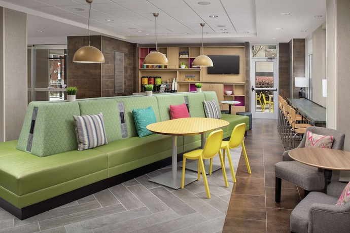 Imagen de los interiores del Hotel Home2 Suites by Hilton Atlanta Midtown. Foto 18