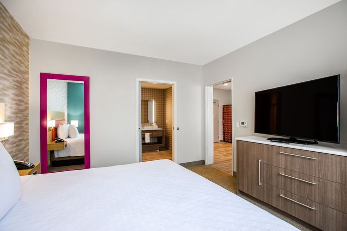 Imagen de la habitación del Hotel Home2 Suites by Hilton Carlsbad. Foto 4