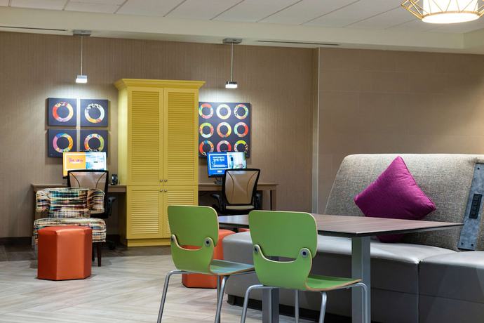 Imagen de los interiores del Hotel Home2 Suites by Hilton Charlotte Mooresville. Foto 13