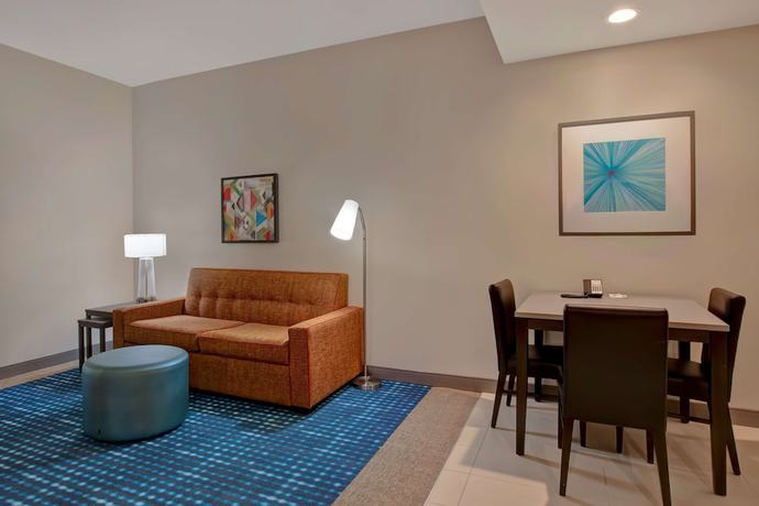 Imagen de la habitación del Hotel Home2 Suites by Hilton Charlotte Northlake. Foto 14