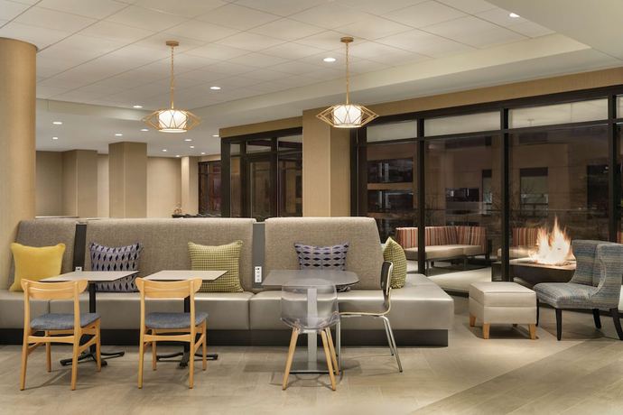 Imagen de los interiores del Hotel Home2 Suites by Hilton Chicago River North. Foto 19