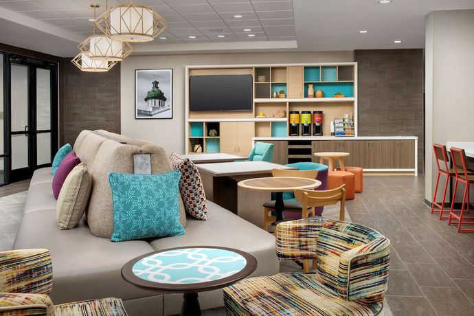 Imagen de los interiores del Hotel Home2 Suites by Hilton Columbia Southeast Fort Jackson. Foto 18
