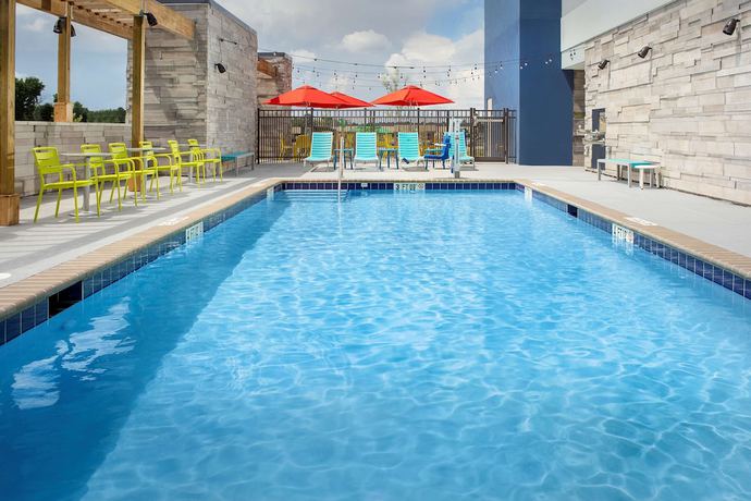 Imagen de la piscina del Hotel Home2 Suites by Hilton Columbia Southeast Fort Jackson. Foto 20