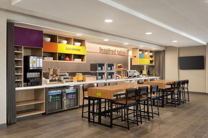 Imagen del bar/restaurante del Hotel Home2 Suites by Hilton Columbus, Columbus. Foto 3