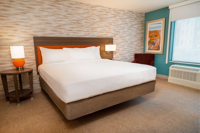 Imagen de la habitación del Hotel Home2 Suites by Hilton Corona. Foto 12